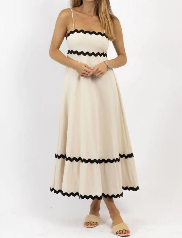 Nice Contrast Maxi Dress In Cream