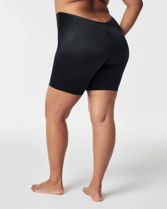 SPANXshape™ Suit Your Fancy Low-Back Mid-Thigh Short